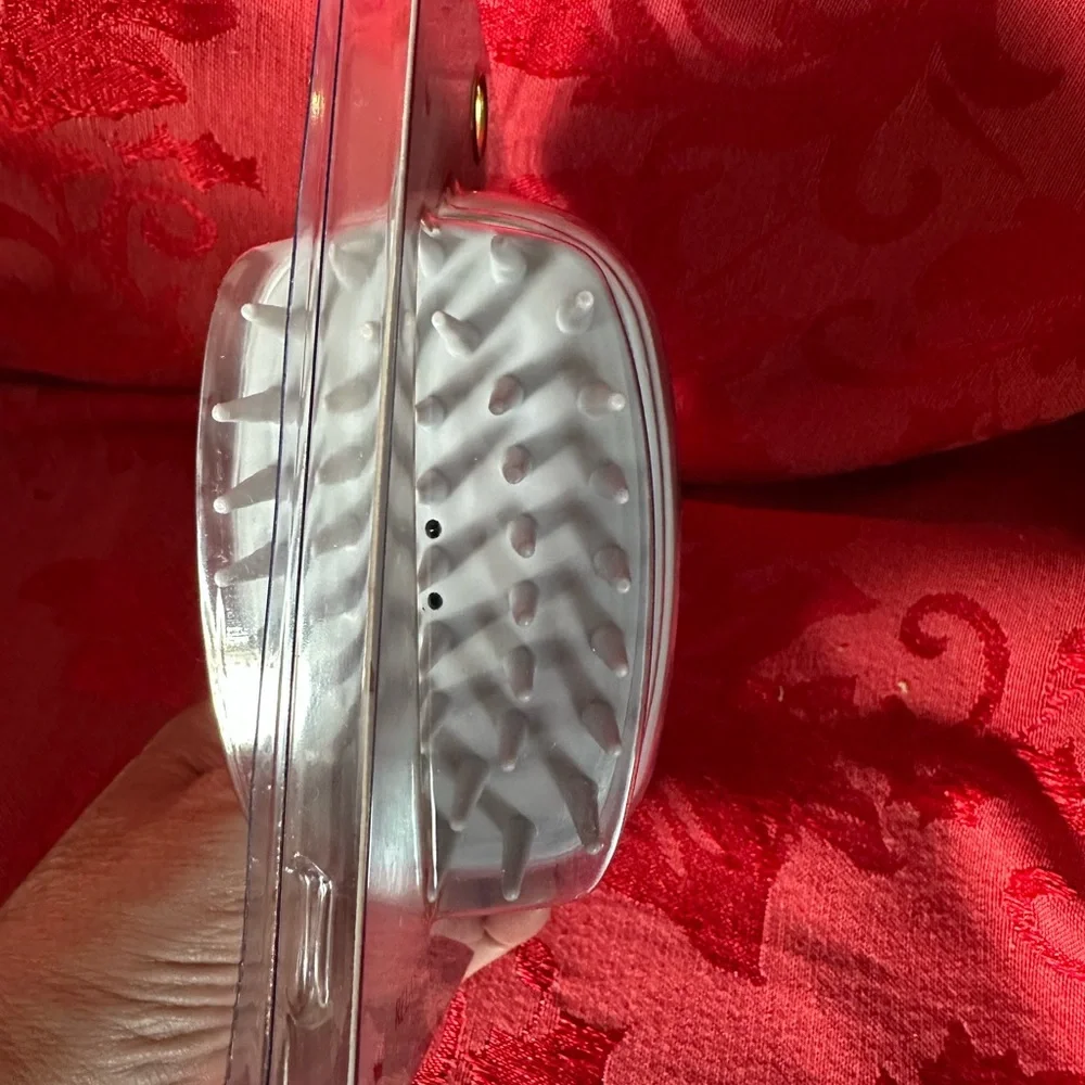🌵 3/$15 Grey Relaxing Scalp Massager ( see description)